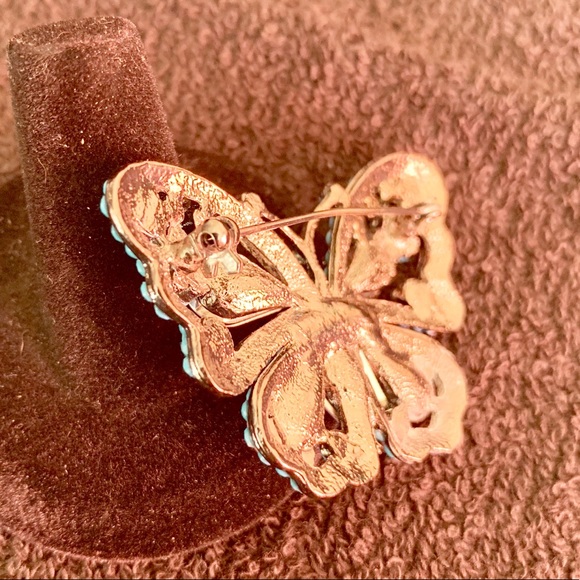 💚2/$15 Vintage Brooch - Butterfly - Picture 4 of 4